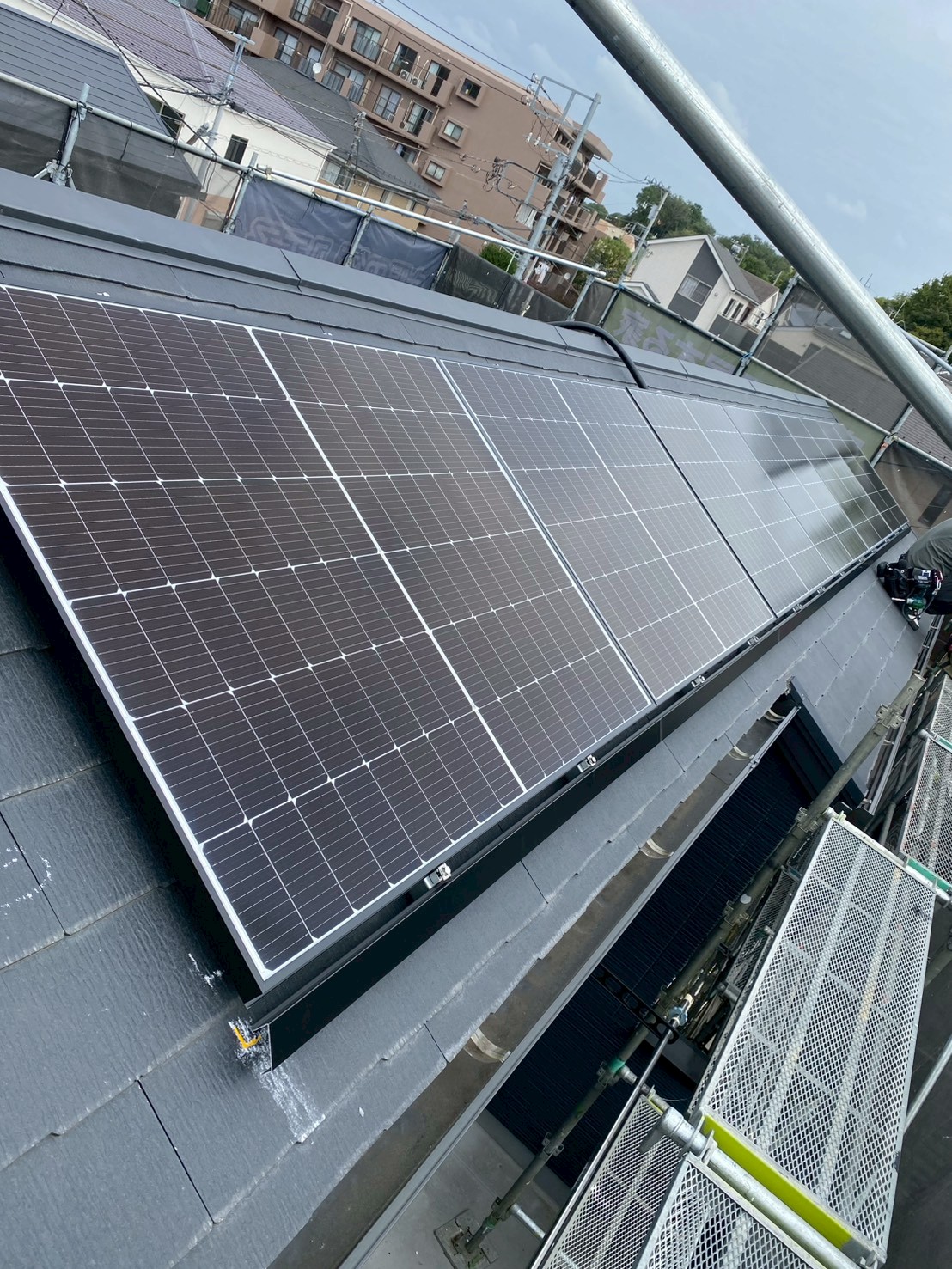 【八王子市東浅川町】長州産業7.42kWのパワフル発電とニチコン14.9kWh蓄電池で叶える「電気を買わない」暮らし