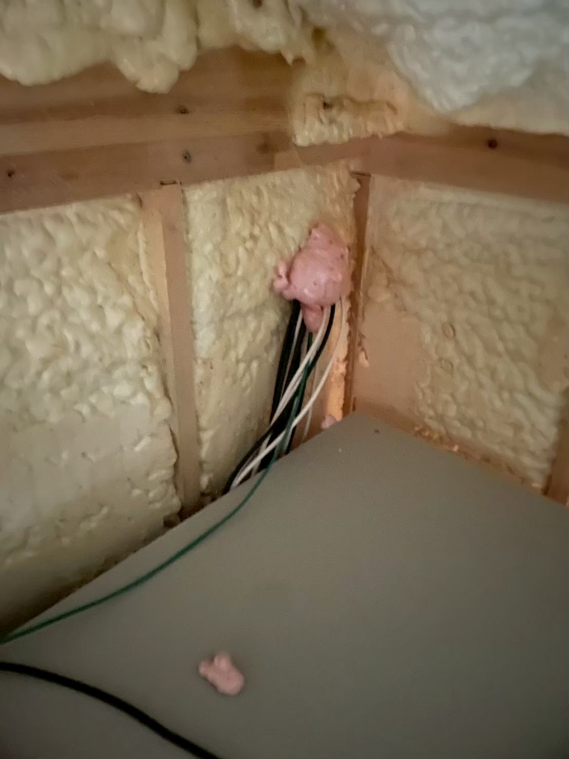 八王子市高尾町｜エネプラット13.3kWh蓄電池で停電対策！大容量・全負荷の施工事例の工事写真