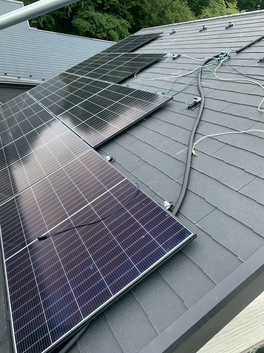 【八王子市散田町】カナディアン・ソーラー6.37kW×ニチコン14.9kWh蓄電池で停電に強い家を実現