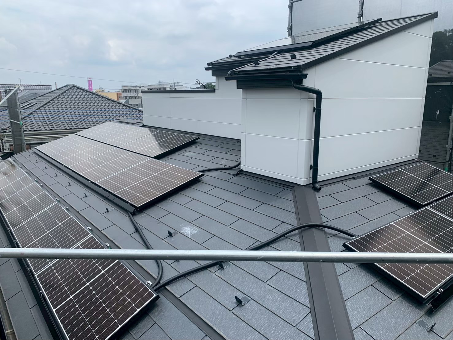 【八王子市散田町】長州産業太陽光×ニチコン14.9kWh大容量蓄電池で夜の電気代を賢く節約！の工事写真