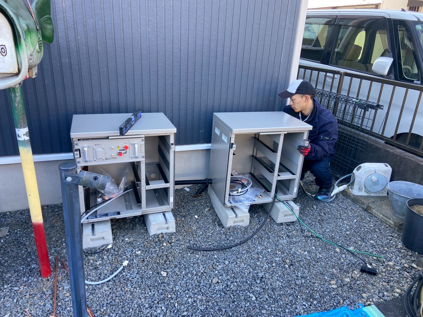 八王子市西浅川町｜長府工産14.9kWh大容量蓄電池の設置事例：全負荷対応で停電対策の工事写真