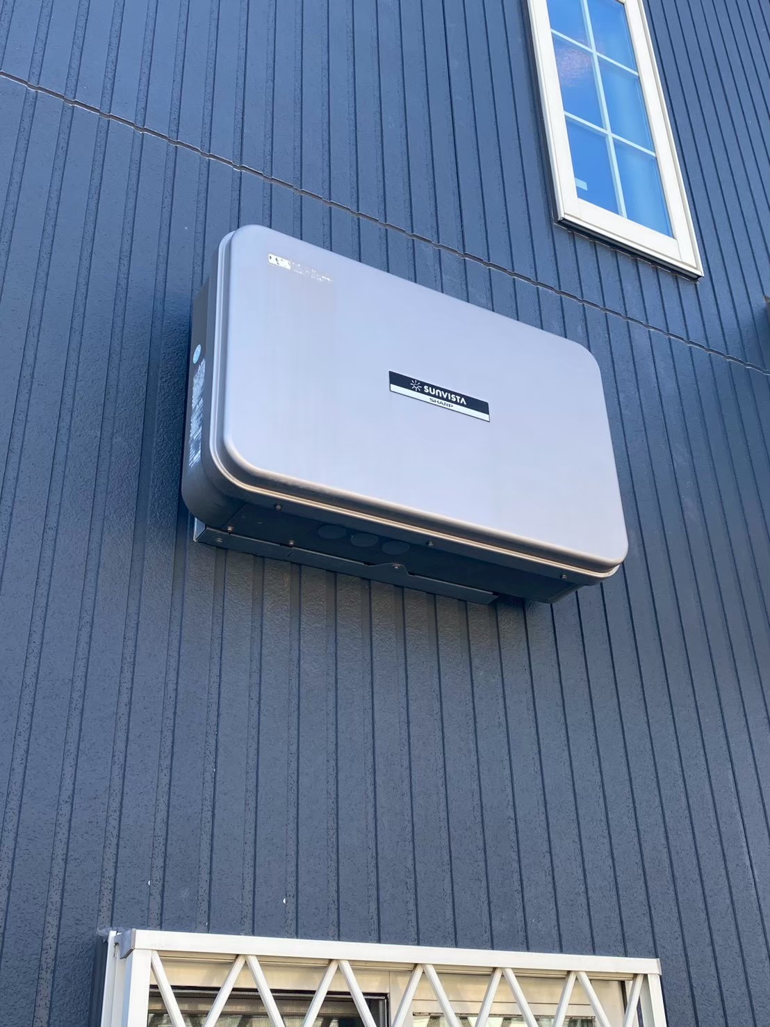 八王子市西浅川町｜長府工産14.9kWh大容量蓄電池の設置事例：全負荷対応で停電対策の工事写真