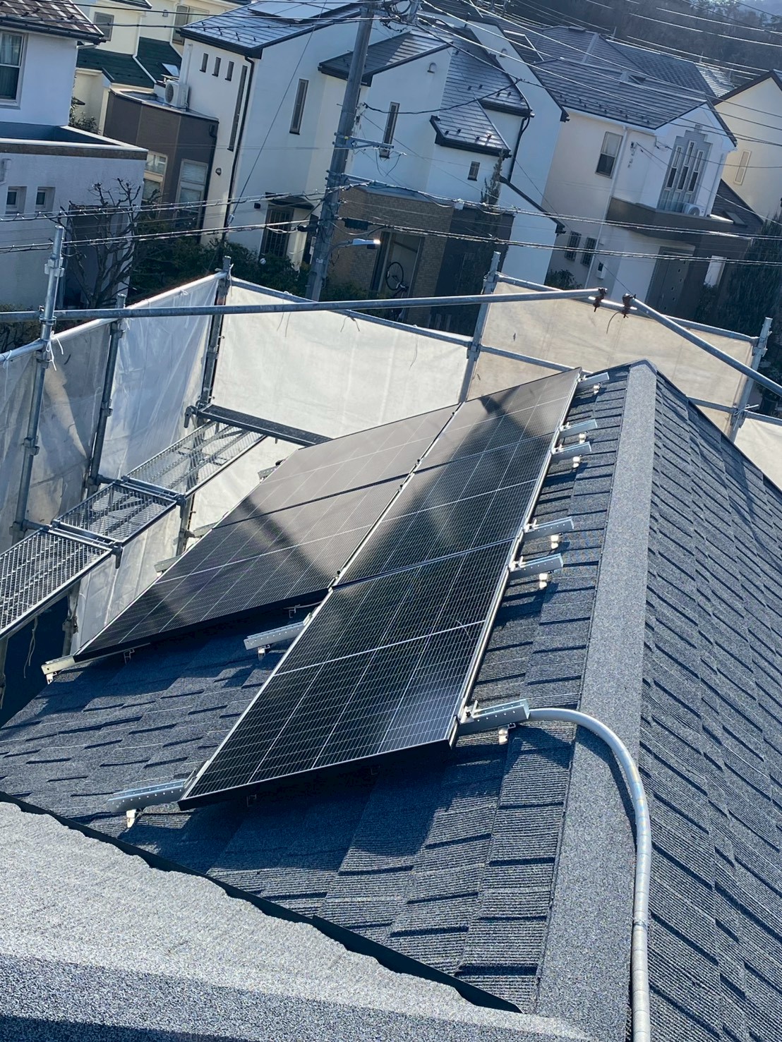 八王子市城山手｜カナディアン・ソーラー4.21kWと長府工産14.9kWh蓄電池の施工事例