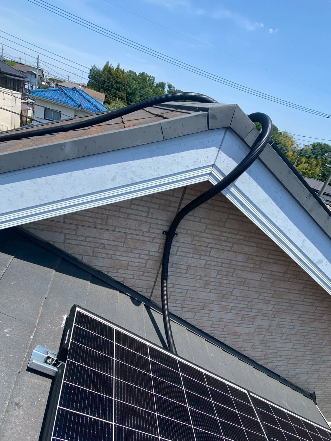 八王子市長房町｜太陽光と大容量蓄電池で電気代高騰対策！施工事例の工事写真